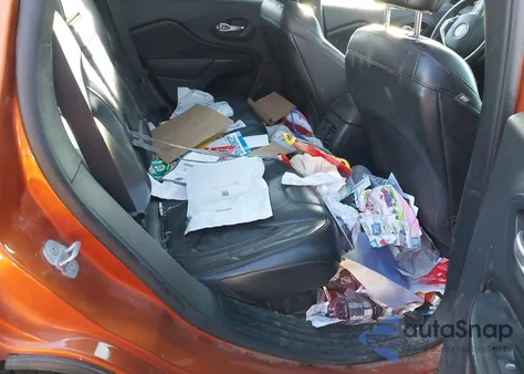 2016 Jeep Cherokee Trailhawk z USA, uszkodzony, nr VIN 1C4PJMBS2GW172619